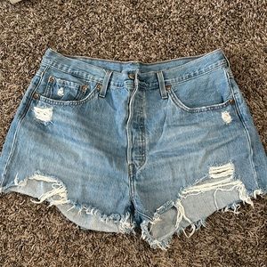 Levi 501 Cut Off Shorts